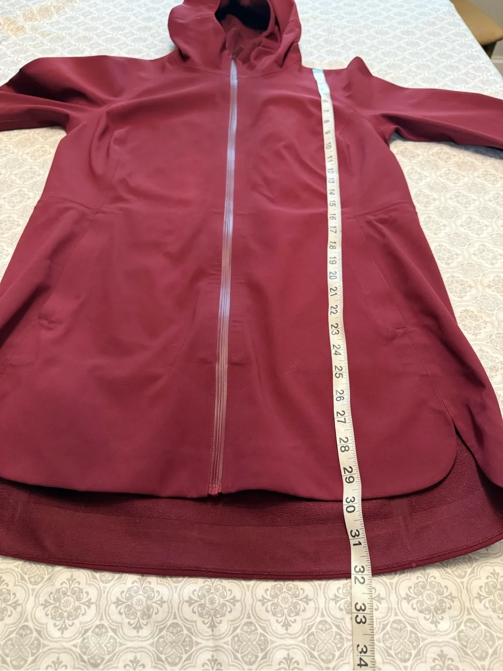 Lululemon Glyde Along Sottshell Deep Ruby Size 6
